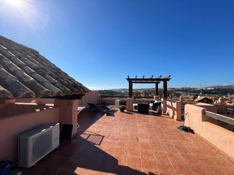Schoenes Penthouse Mit Meerblick Pura Vida Bahia de Casares Екстер'єр фото